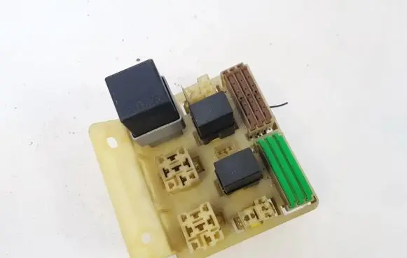 Volvo S40, V40 Fuse box set 1341 1341ya1