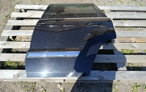 Jeep Grand Cherokee (WK) Rear door