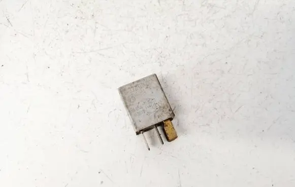 Toyota Auris 150 Other relay 9008087019 90080-87019