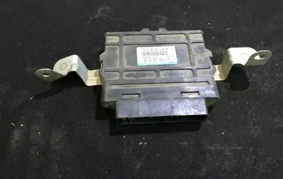 Mitsubishi Pajero ABS control unit/module mr400420 x2t34172h1