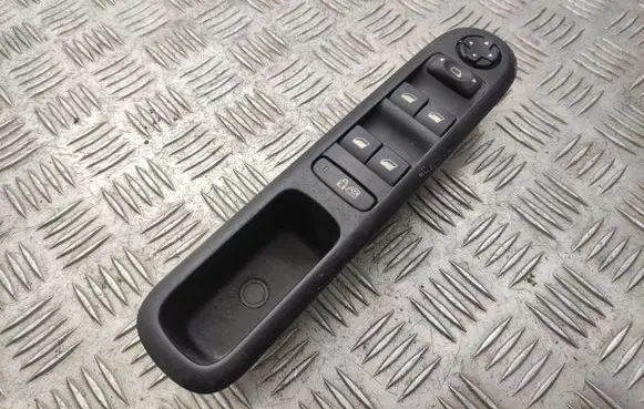Peugeot 3008 I Electric window control switch 96650620D