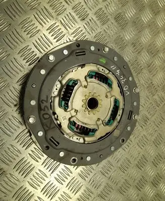Lexus ES VII XZ10 Clutch pressure plate 3L050352