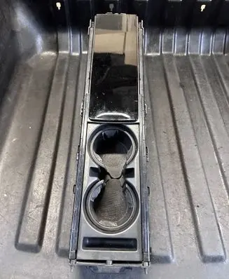 Land Rover Discovery 5 Cup holder front HY32045H62B 105774634C 8H22046B94AE
