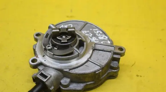 Audi A6 C7 Vacuum pump
