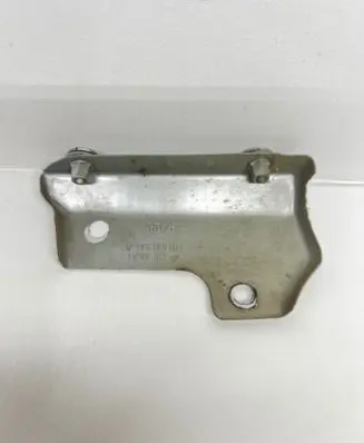 Volkswagen Caddy Fender mounting bracket 1T0810334A 3908