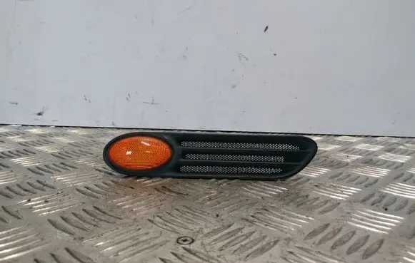 Mini One - Cooper Cabrio R52 Front fender indicator light 1503560