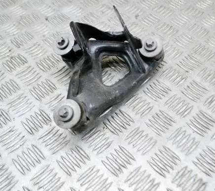 Tesla Model 3 Engine mounting bracket 111152100B