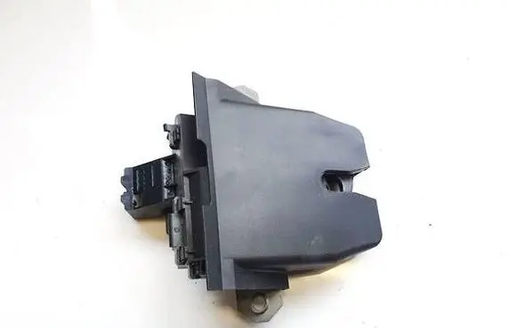 Volvo V40 Tailgate/trunk/boot lock/catch/latch 31440245