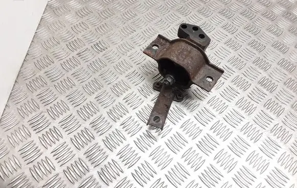KIA Picanto Engine mounting bracket