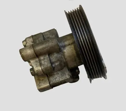 Opel Insignia A Power steering pump 13309336 YS2010H11039
