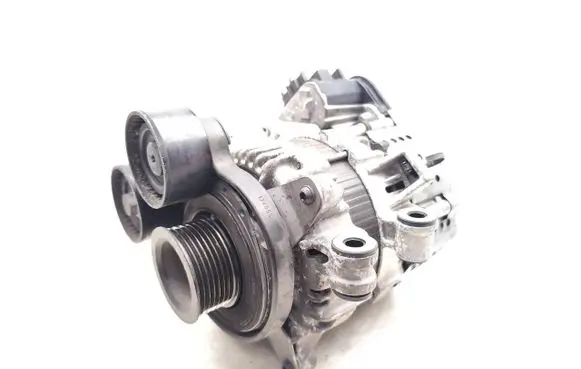 Volvo XC90 Generator/alternator 31652870