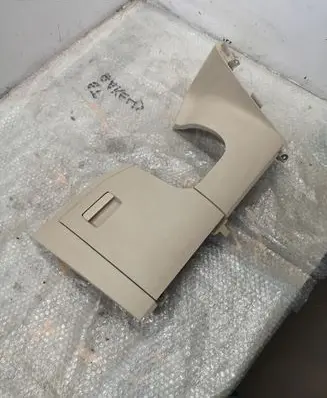 Volkswagen PASSAT B7 USA Glove box 561858365