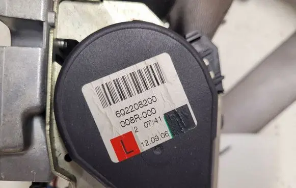 Mercedes-Benz E W211 Front seatbelt 602208200 609098200A