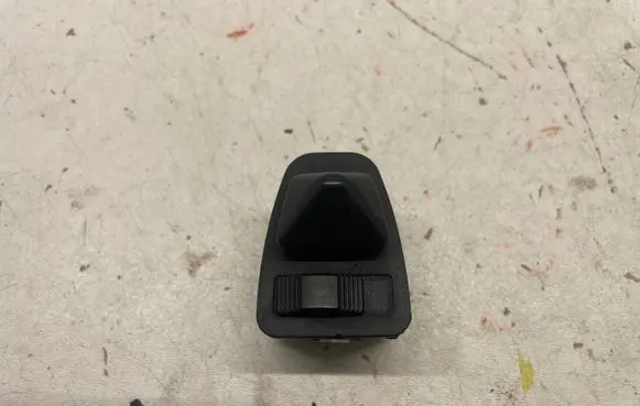 BMW 3 E46 Wing mirror switch 8373691 03200500 06988S5