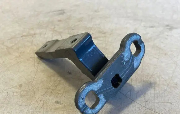 Polestar 2 Rear door lower hinge 31662687