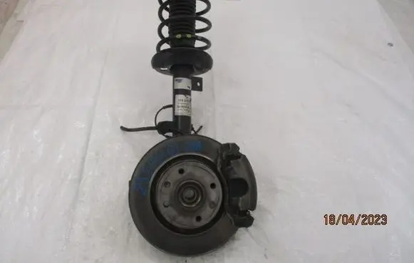 Peugeot 208 Front shock absorber/damper 9804831180