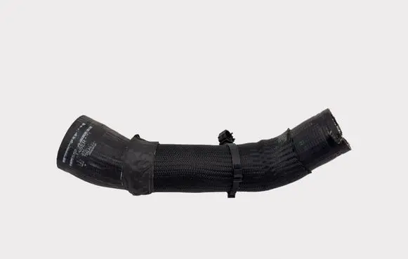 Maserati Ghibli Intercooler hose/pipe 670039061