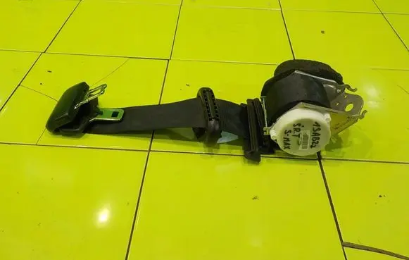 Ford S-MAX Rear seatbelt A611B68E 13AB22