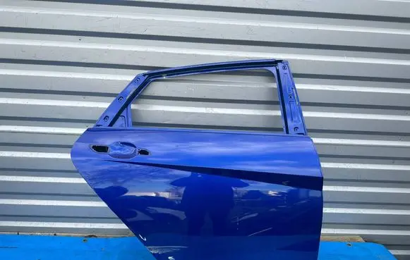 Hyundai Elantra VII Rear door DRZWITYLNE