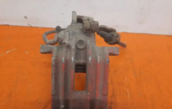 Skoda Octavia Mk2 (1Z) Rear brake caliper