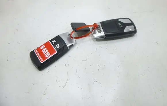 Audi A4 S4 B9 Ignition key/card 4M0959754BQ H400105015 36180001697688015