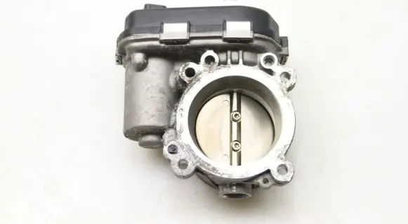 Volkswagen Golf VII Throttle valve 04E133062Q