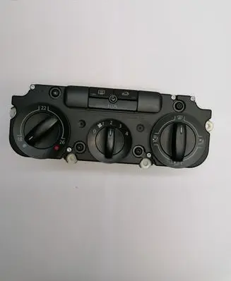 Volkswagen Golf V Climate control unit 743138