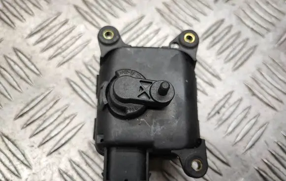 Audi A6 S6 C5 4B Air flap motor/actuator 0132801158 4B1820511K 68801040
