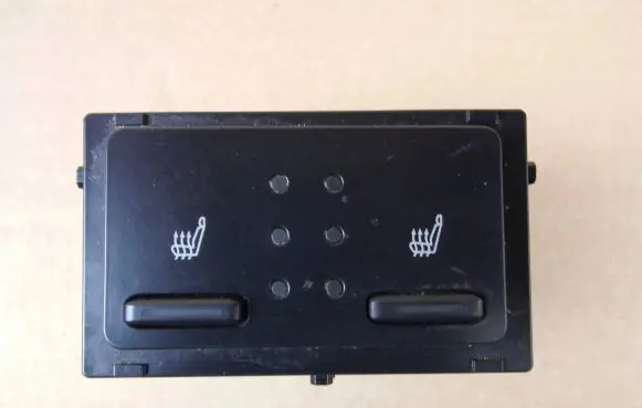 Toyota Camry VIII XV70 Seat heating switch 8475233160