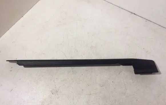 Volkswagen PASSAT B4 Front driver seat rail trim 357881087