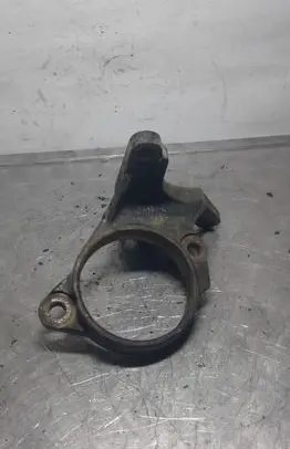 Toyota Corolla Verso E121 Engine mounting bracket 4345705050