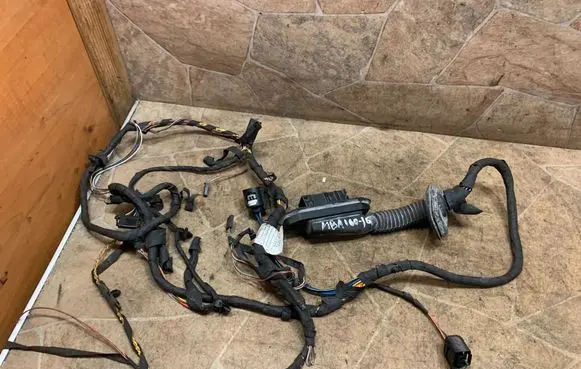 BMW 5 GT F07 Rear door wiring loom 9235754