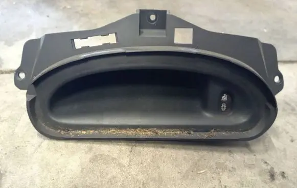 Renault Megane I Glove box 7700840696 m3205 r629213