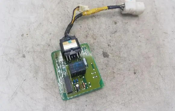 Toyota Land Cruiser (HDJ90) Other control units/modules 8865035040 2773000411