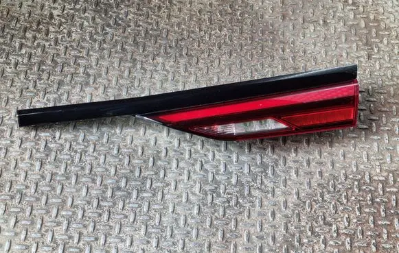 BMW 2 F44 Tailgate rear/tail lights 7465471