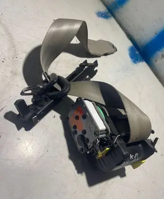 Audi A4 S4 B8 8K Front seatbelt 305797410