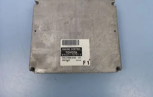 Toyota Corolla Verso AR10 Engine control unit/module 896610F010