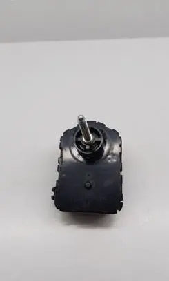 Headlight level adjustment motor