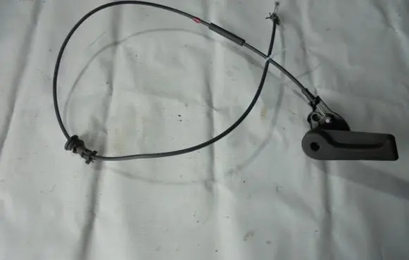Hyundai Genesis Engine bonnet/hood lock release cable 811903M100