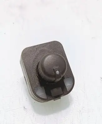 Audi A1 Wing mirror switch 8E0959565
