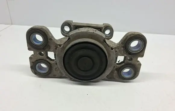 Volvo V60 Engine mount bracket 3131687602