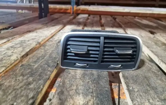Audi A6 S6 C7 4G Dashboard side air vent grill/cover trim