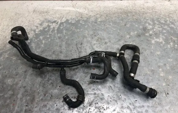 Volkswagen Golf VII Engine coolant pipe/hose 5Q0121064BKBILI 5Q0121064BK