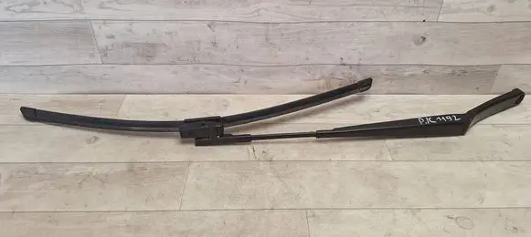 Skoda Octavia Mk2 (1Z) Front wiper blade arm 1Z1955409