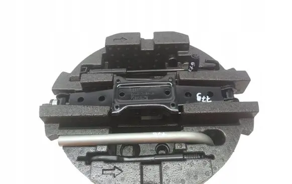 Skoda Scala Spare wheel section trim 