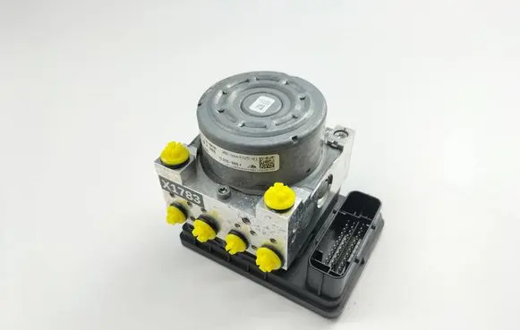 BMW 3 F30 F35 F31 ABS Pump 6869725 10022004094 6869726