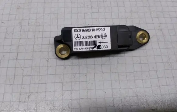 Mercedes-Benz S W220 Airbag deployment crash/impact sensor 2208204426 002388 0003992001815203