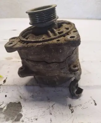 Volvo S70 V70 V70 XC Generator/alternator 9442905