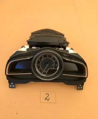 Mazda 2 Speedometer (instrument cluster) 0438735