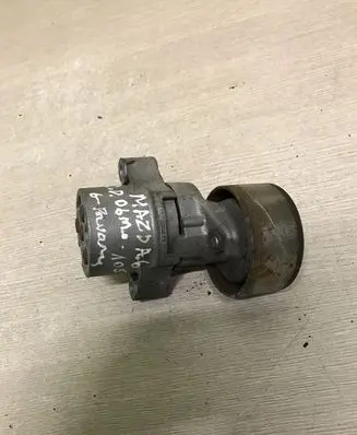 Mazda 6 Generator/alternator belt tensioner